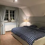 Cozy Family House With Garden In Knokke-zoute Semesterbostad Knokke-Heist