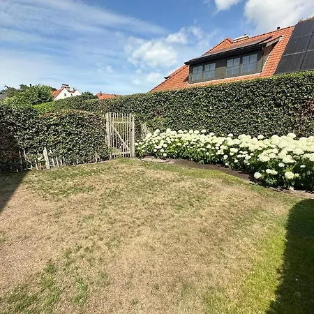 Vakantiehuis Cozy Family House With Garden In Knokke-zoute Knokke-Heist