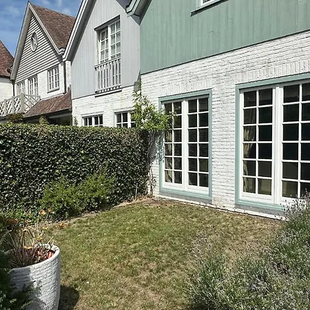 Cozy Family House With Garden In Knokke-zoute Vakantiehuis Knokke-Heist