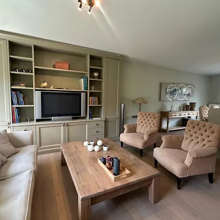 Cozy Family House With Garden In Knokke-zoute *