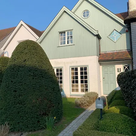 Cozy Family House With Garden In Knokke-zoute