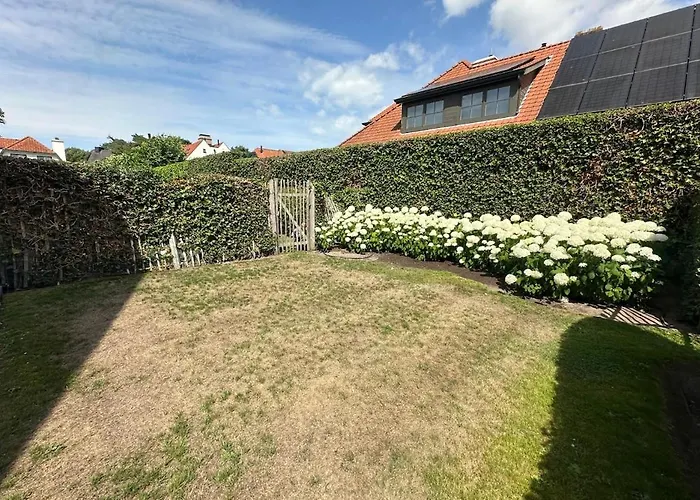 Vakantiehuis Cozy Family House With Garden In Knokke-zoute Knokke-Heist